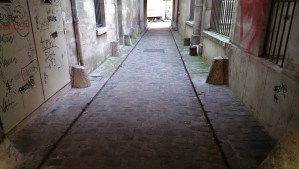 Paris' first "sidewalk"