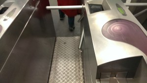 Unreliable Metro turnstyles
